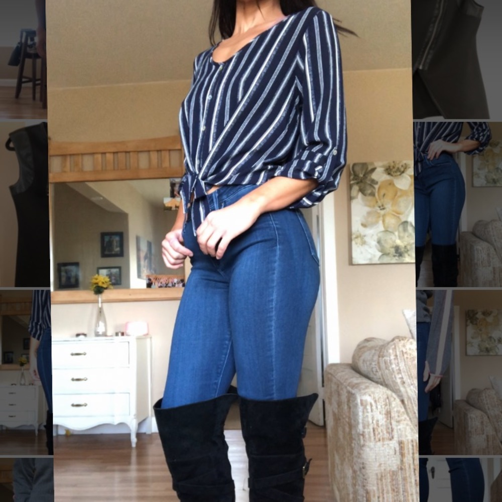 Blue white front tie shirt - Picture 2 of 4